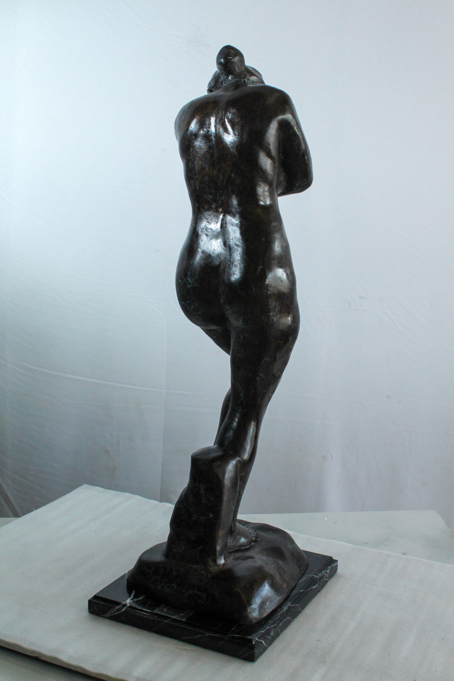 Nifao Bronze Nude Woman Statue -Rodin-Inspired Indoor/Outdoor Sculpture, Wax Casting on Marble Base, Classical Female Form in Introspective Pose for Art Collectors & Elegant Home Decor12 x 11" x 32"H