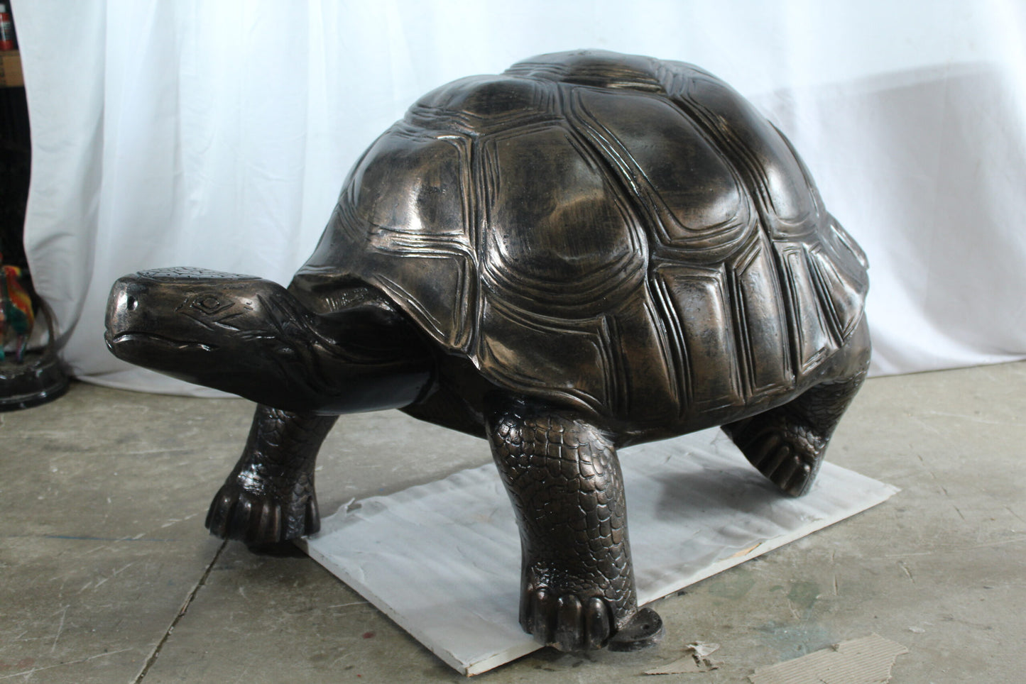 NIFAO Giant Walking Tortoise Aluminum Statue – Indoor & Outdoor Garden & Décor Sculpture – 49" x 30" x 32"