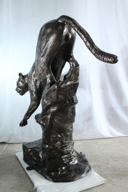 NIFAO Handcrafted Aluminum Panther Cugar Climbing Rock Statue – Wildlife-Inspired Bronze Finish Sculpture – 44" x 20" x 50"