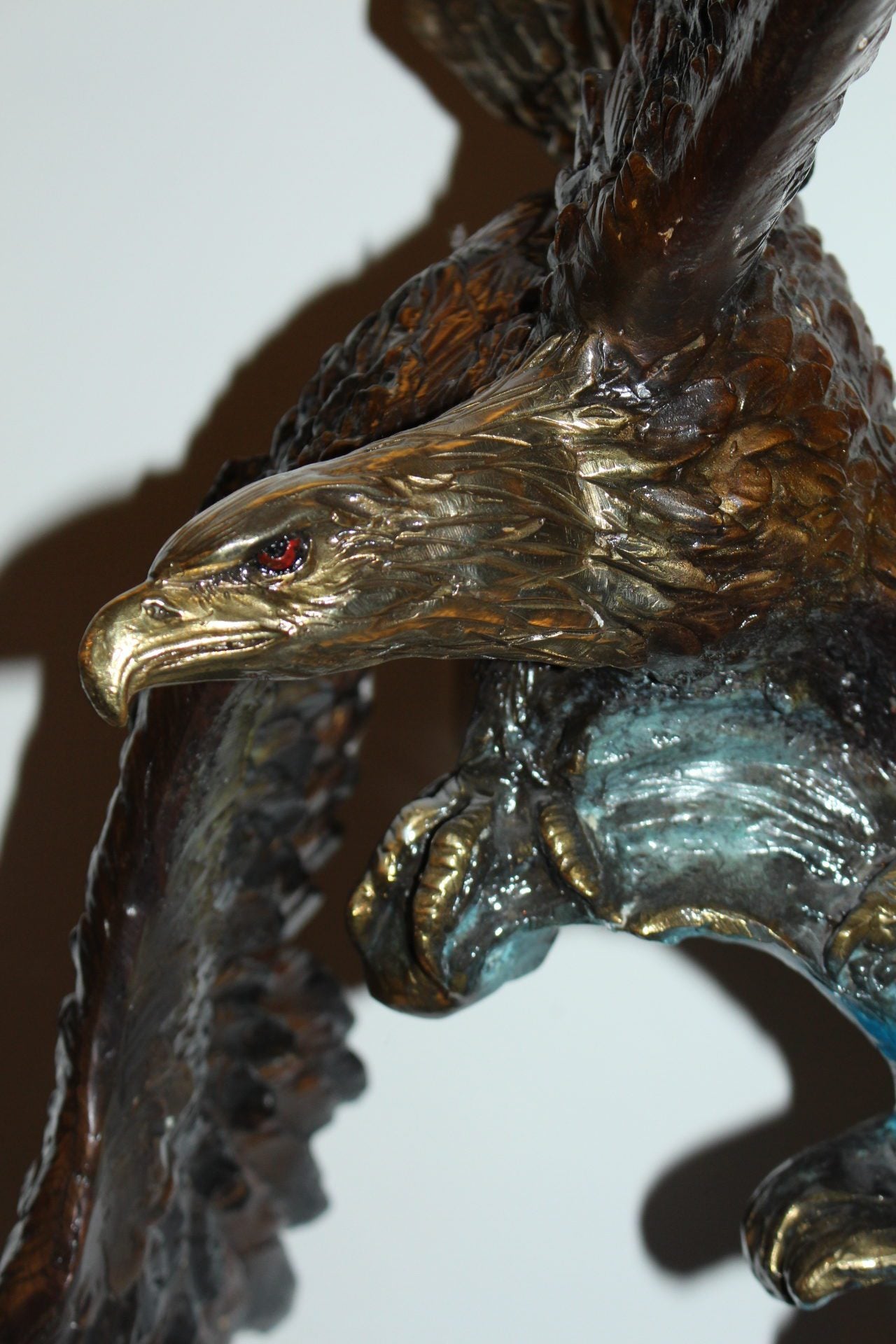 Eagle on a wave - Bronze Statue - Size: 32"L x 12"W x 34"H.