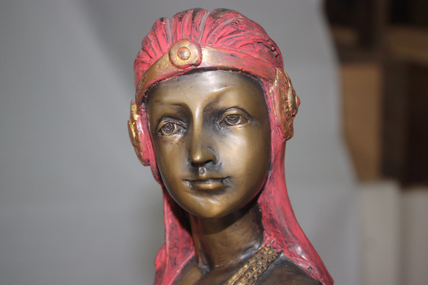 Egyptian lady Bronze Statue - Size: 7"L x 6"W x 28"H.