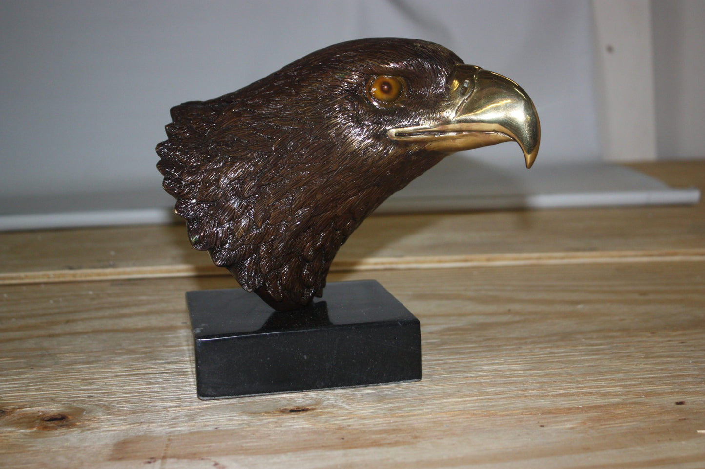 Eagle head - Bronze Statue - Size: 10"L x 6"W x 8.5"H.