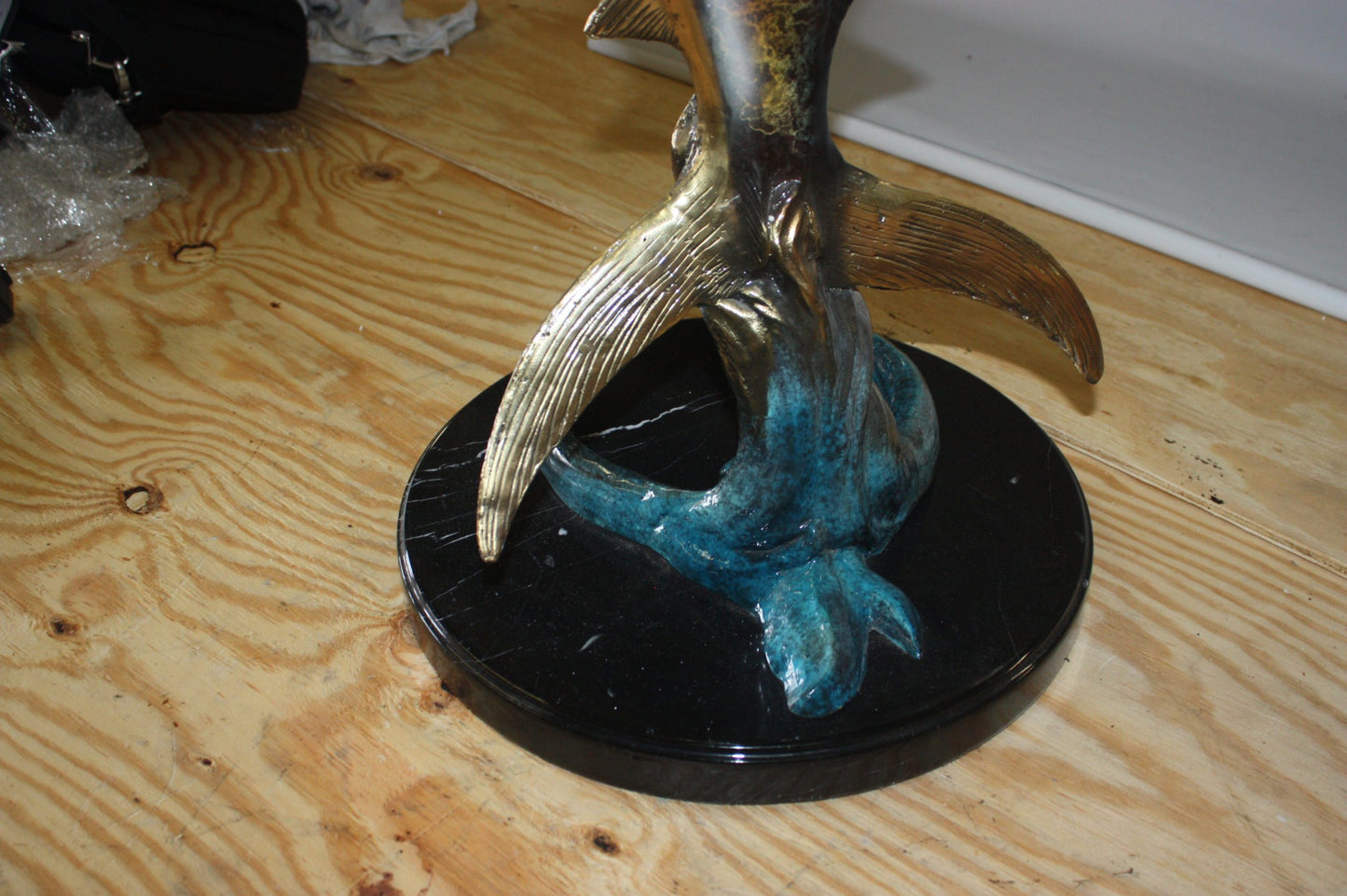 One sailfish on a marble - Bronze Statue - Size: 17"L x 17"W x 46"H.