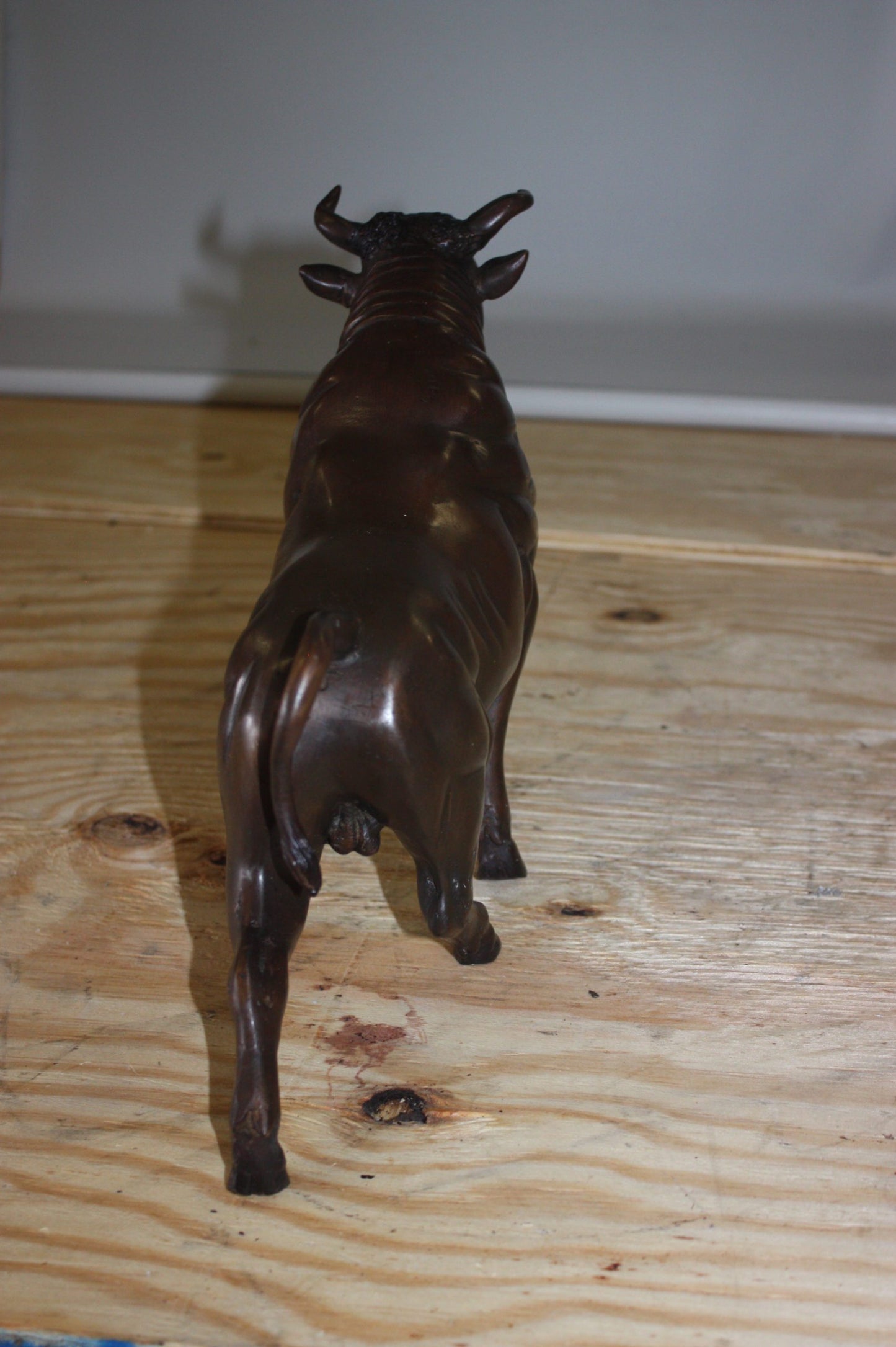 Bull Head up - Bronze Statue - Size: 15"L x 4"W x 10"H.