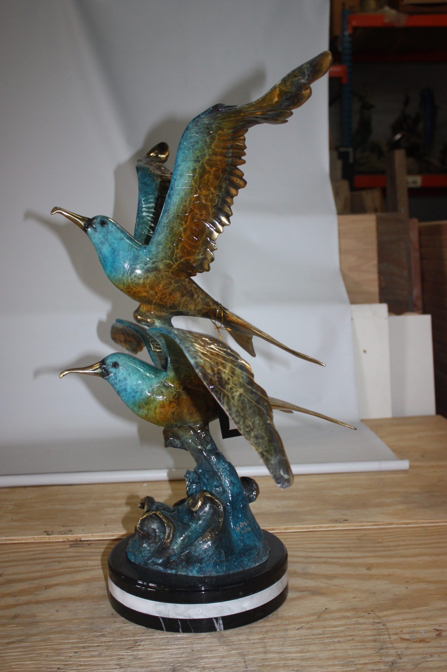 Two Seagull flying - Bronze Statue - Size: 36"L x 17"W x 27"H.