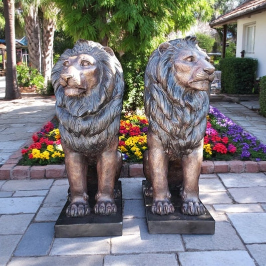 Pair of Life-size lions bronze statues - Size: 17"L x 35"W x 47"H.