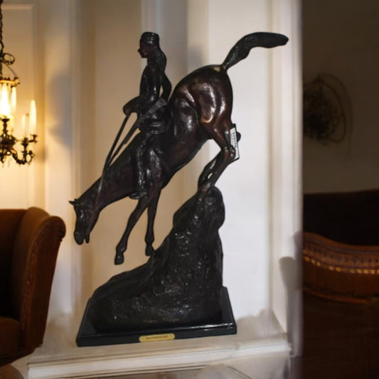 Mountain man Bronze by Fredrick Remington