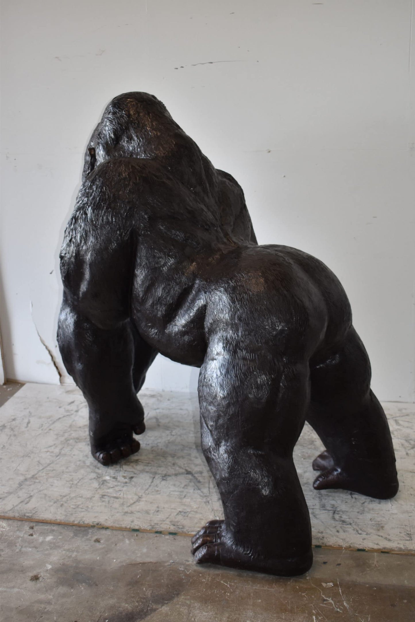 Giant King Kong Gorilla Looking Around Bronze Statue Size: 58" x 38" x 60"H