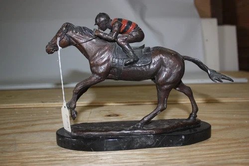 Jockey on horse - Bronze Statue
