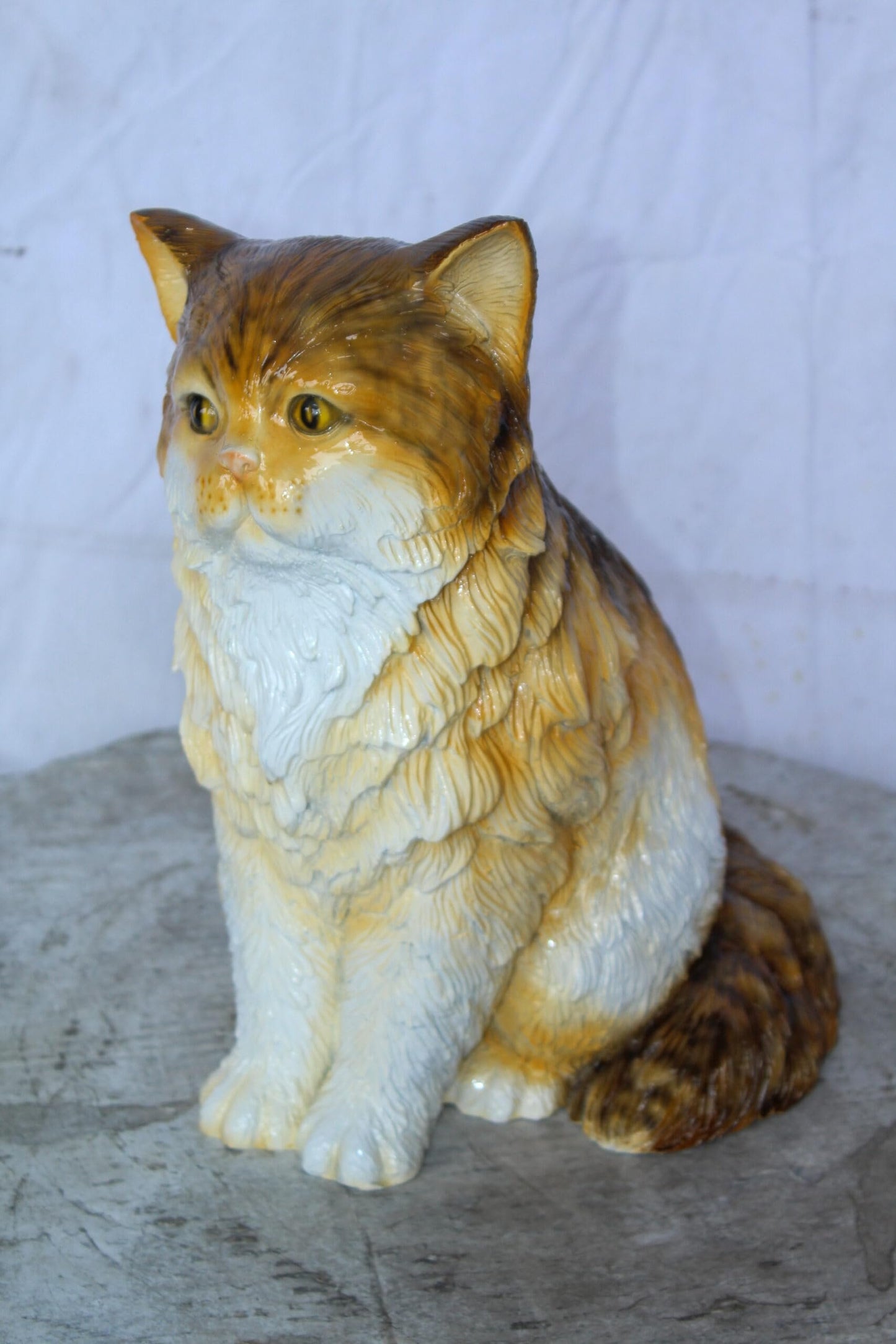 Brown Cat Sitting Bronze Statue, Charming for Cat Lovers 12" x 10" x 14"H