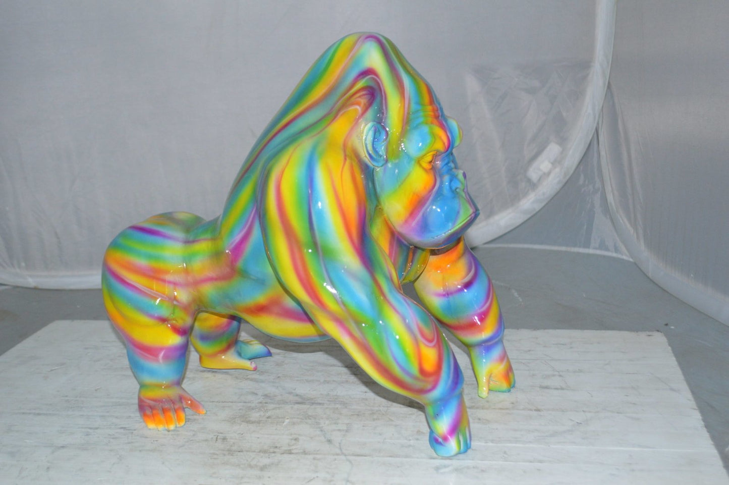 Modern King Kong Bronze Statue - Size: 15"L x 13"W x 17"H.