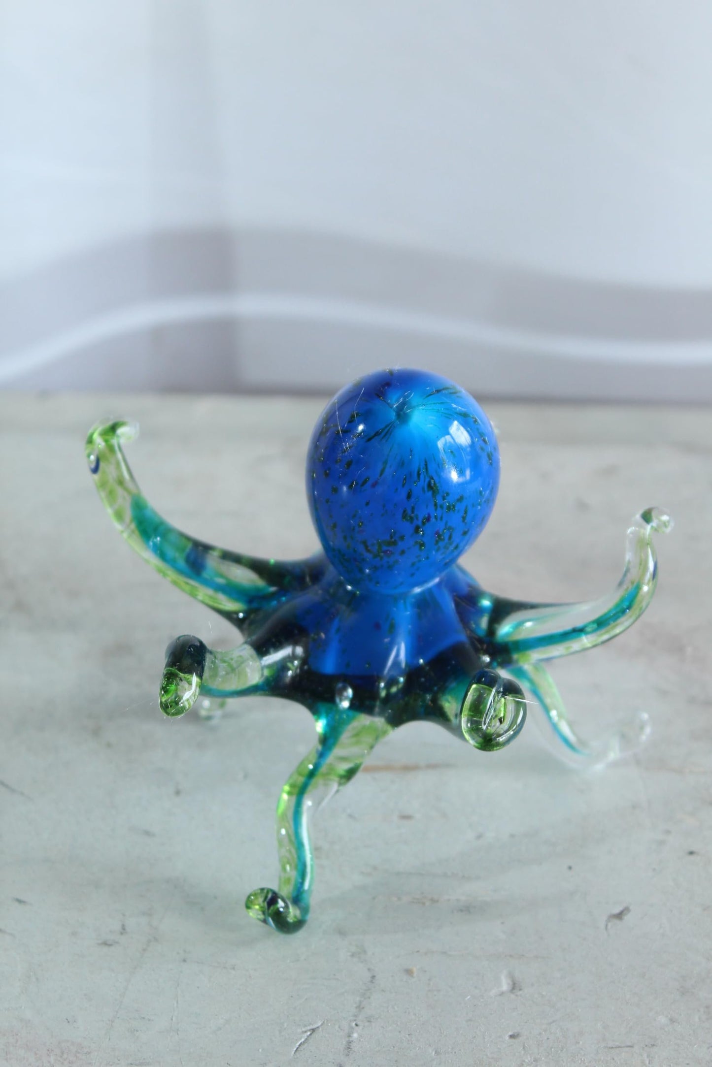NIFAO Glass Octopus Figurine Hand Blown Ocean Art Tabletop Decor 8" x 8" x 6"H