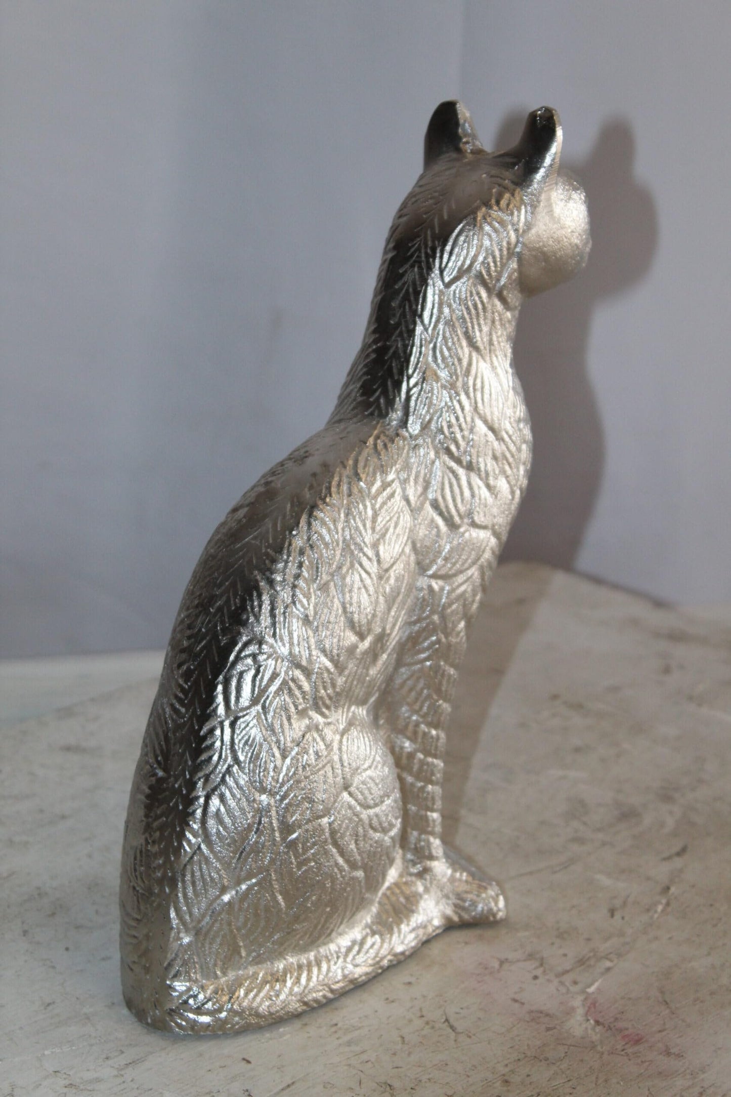 Aluminum Artistry Intricately Sitting Cat Statue in Silver 10" x 4" x 13"H