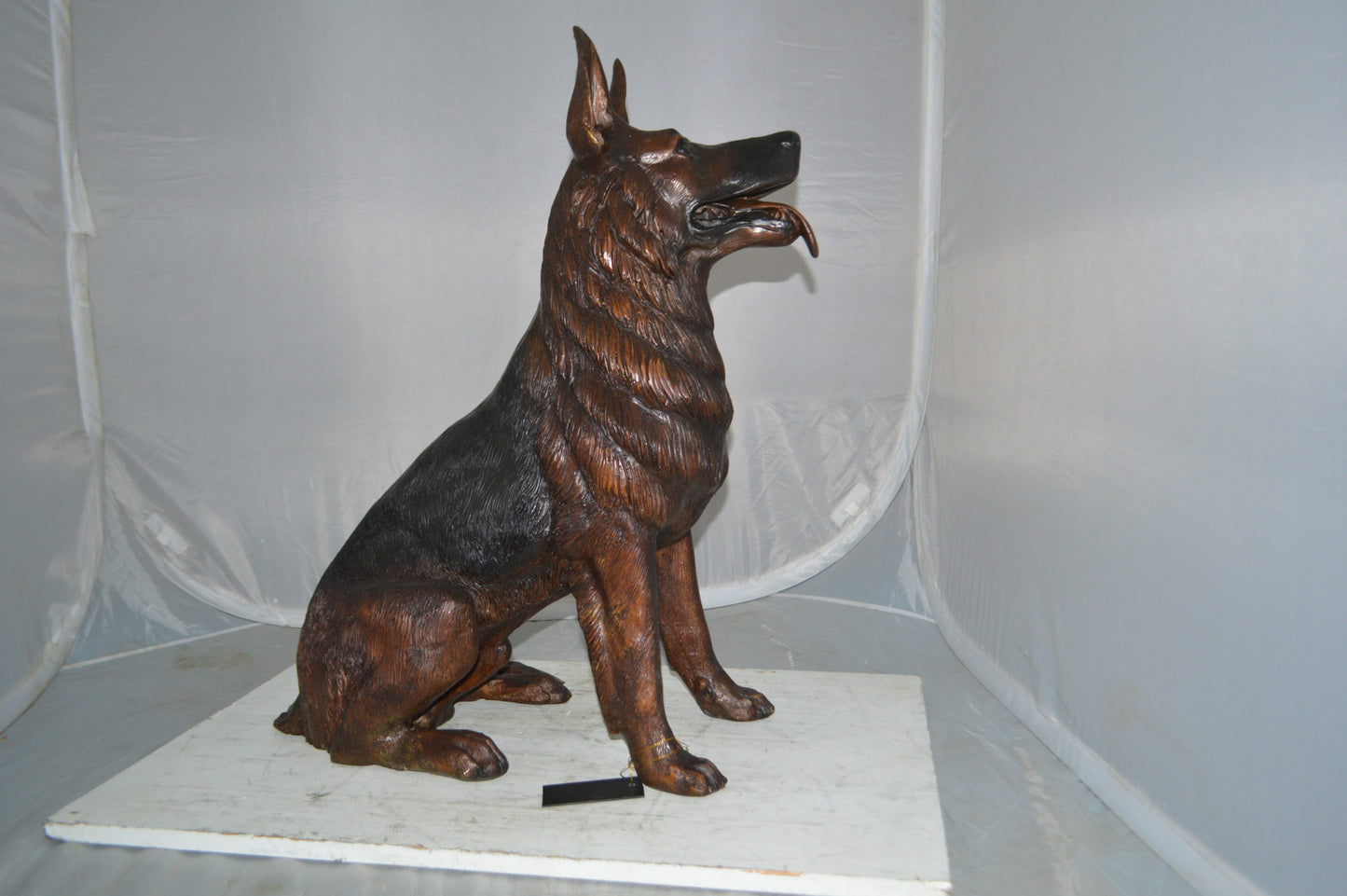 Nifao German Shepherd Alsatian dog bronze statue - Life-Size, Realistic Bronze Statue - Ideal for Home or Garden Decoration - Size: 23"L x 16"W x 30"H.