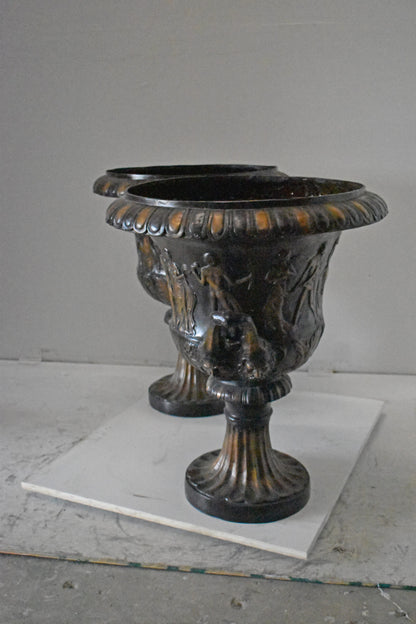 Pair of Beautiful Urns Bronze Statues - Size: 24"L x 24"W x 29"H.