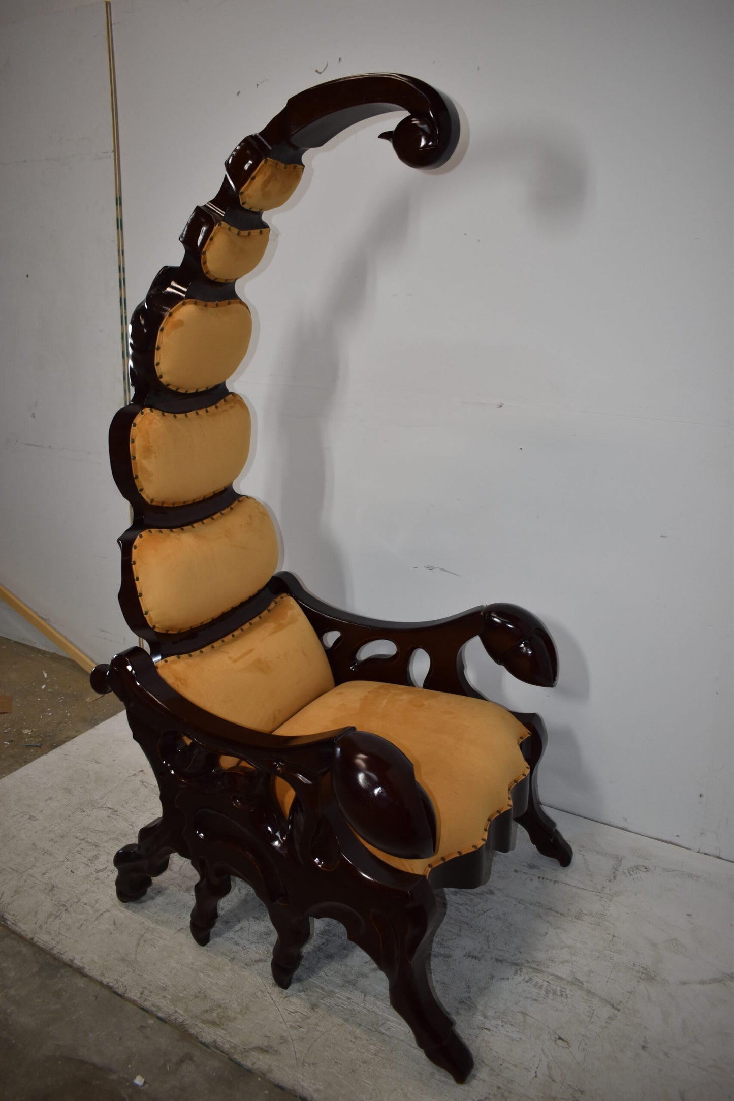 Giant Scorpion King Chair with Yellow and Brown Colors
