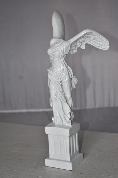 Winged Victory Nike of Samothrace Statue Made of Resin Size: 6" x 6" x 14"H