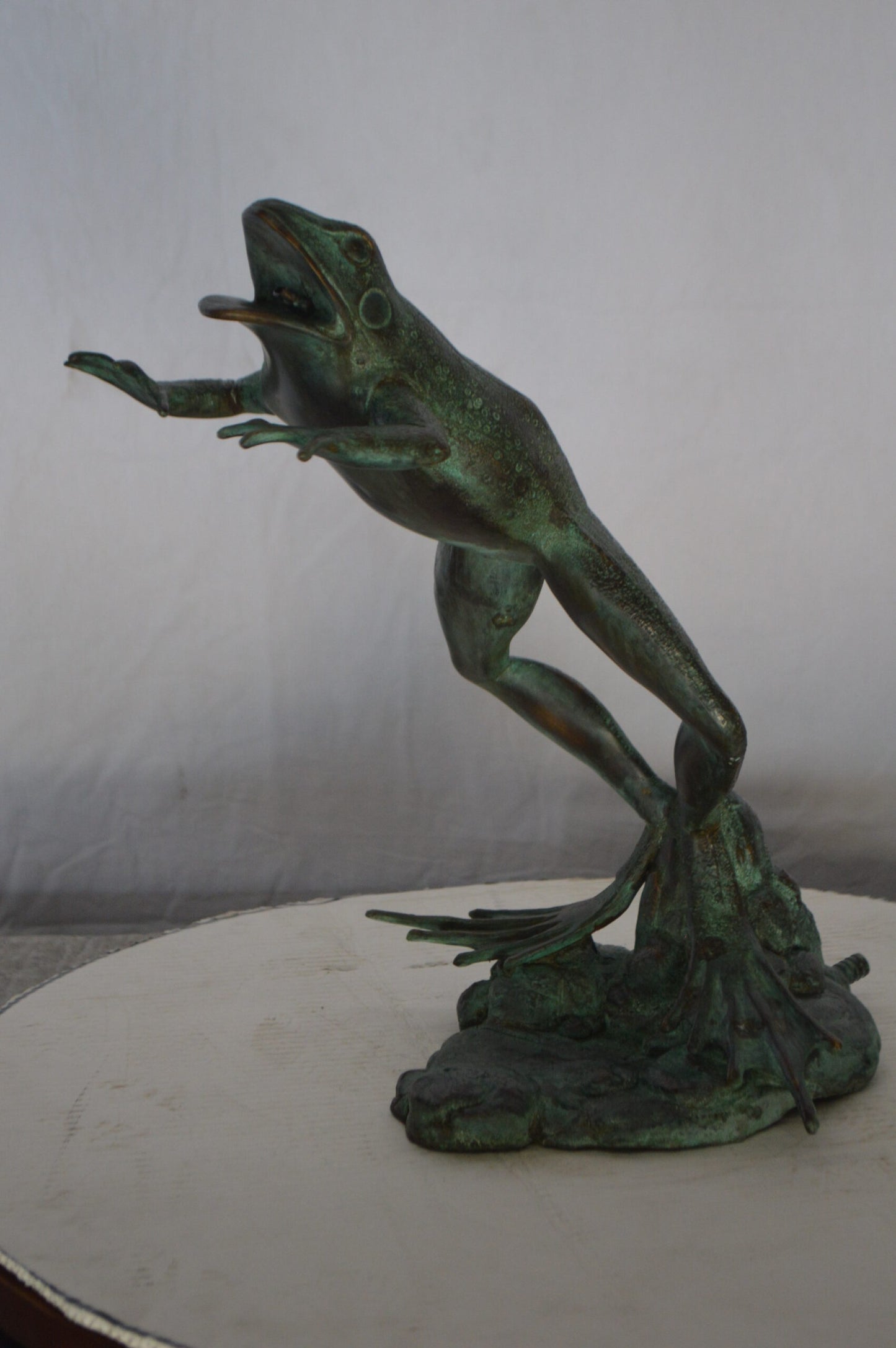 Frog Jumping  Bronze Statue Fountain -  Size: 11"L x 13"W x 16"H.