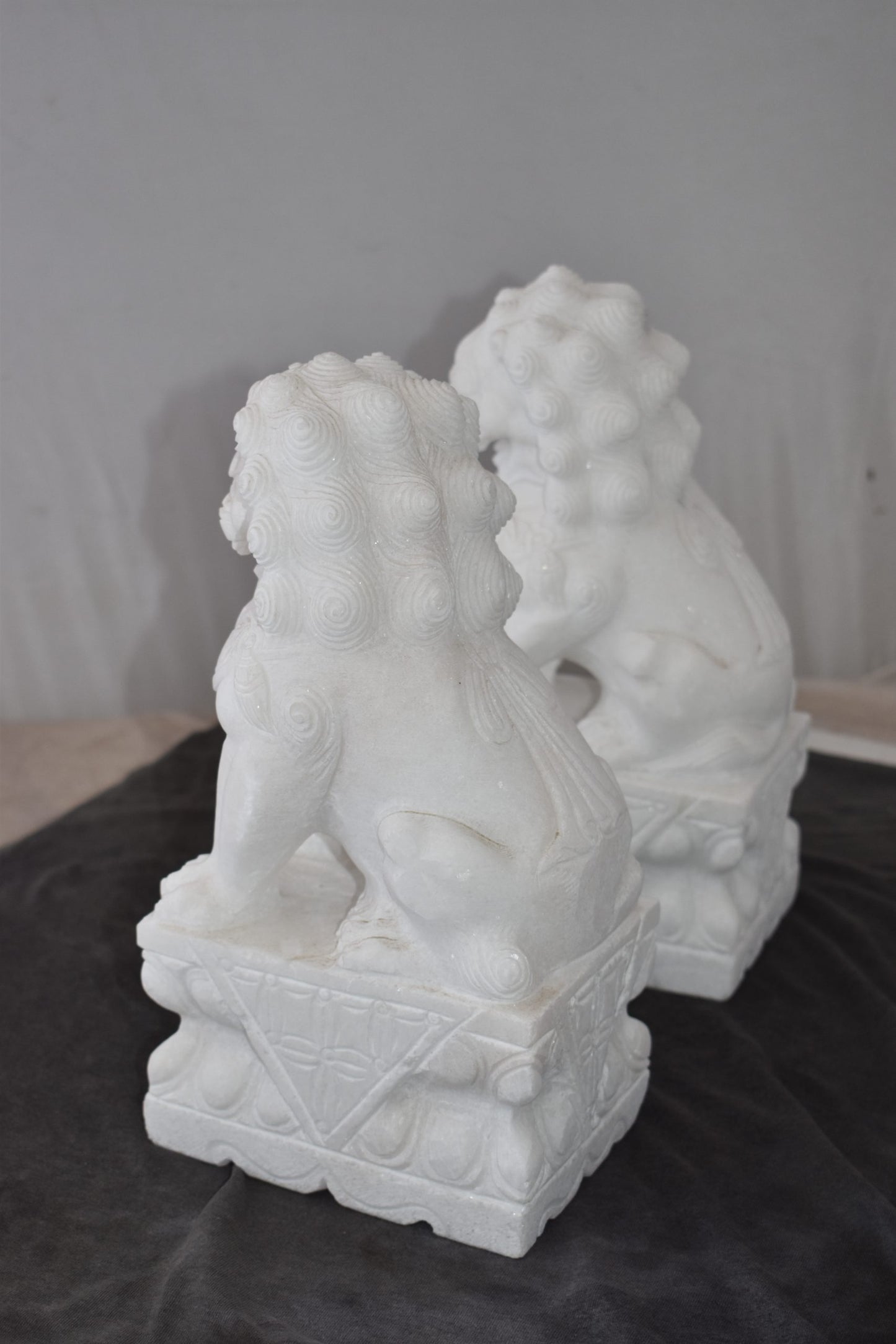 A Pair of Marble Statues of Foo Dogs Size: 5" x 6" x 12"H