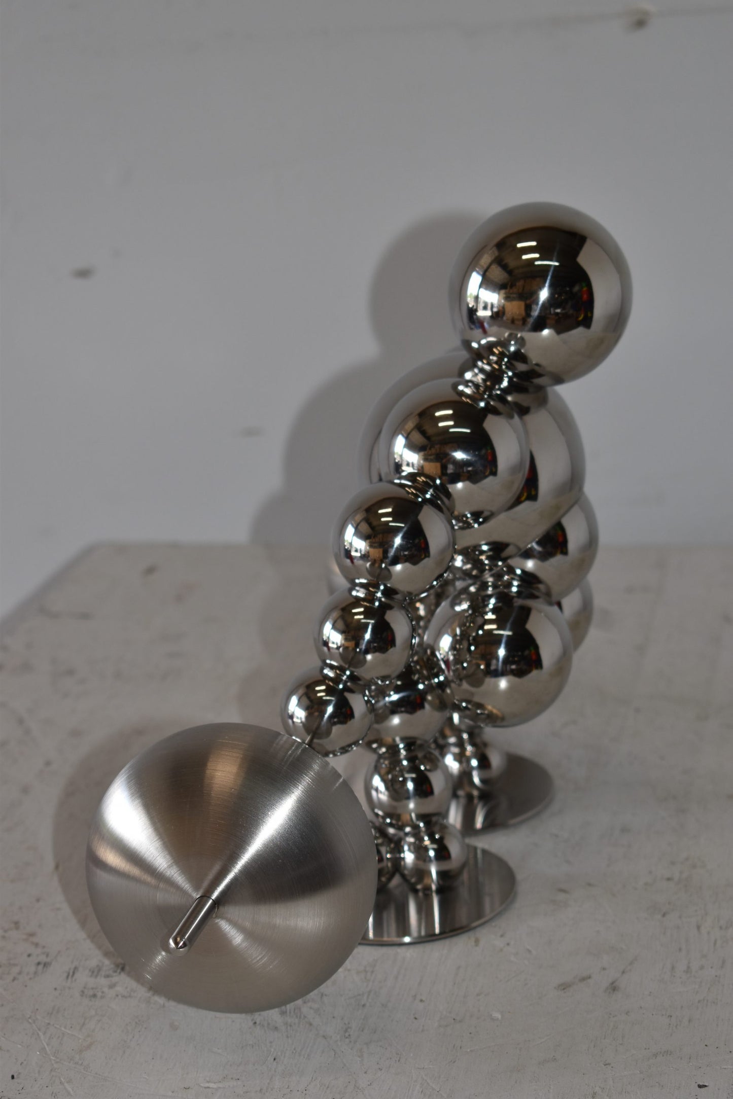 Modern Art Weightlifter First Pull Position Chrome Statue Size: 20" x 8" x 11"H