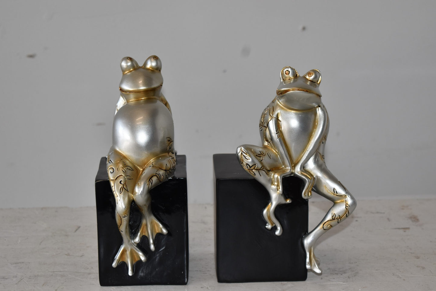 Pair of Happy Frogs Sitting on a Cube Resin Statue Size: 6" x 4" x 9"H