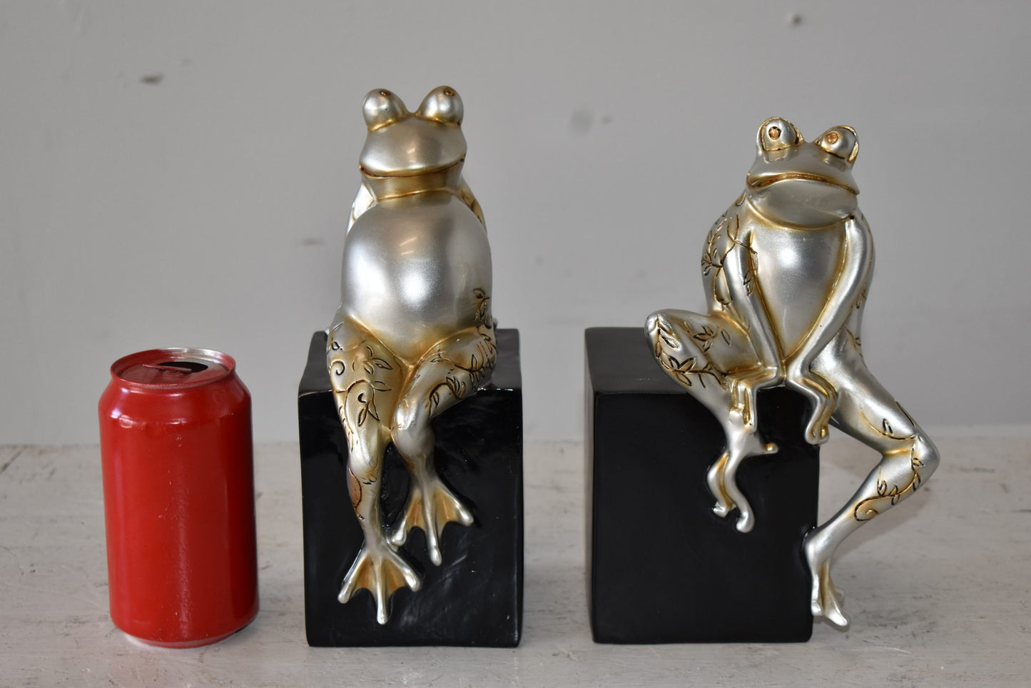 Pair of Happy Frogs Sitting on a Cube Resin Statue Size: 6" x 4" x 9"H
