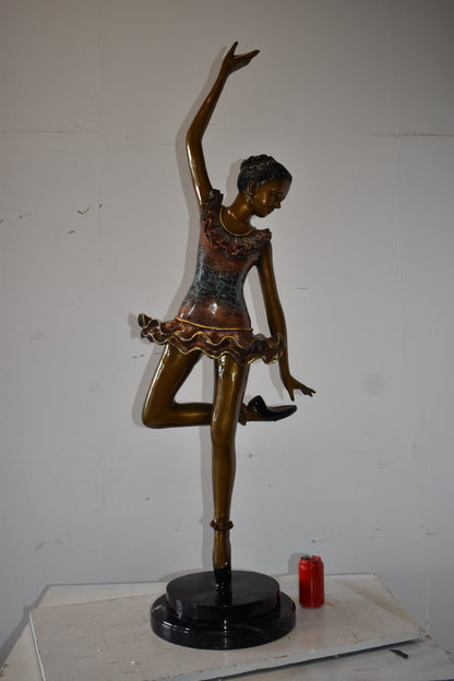Ballet Dancer Ballerina on her Tippy Toes Bronze Statue