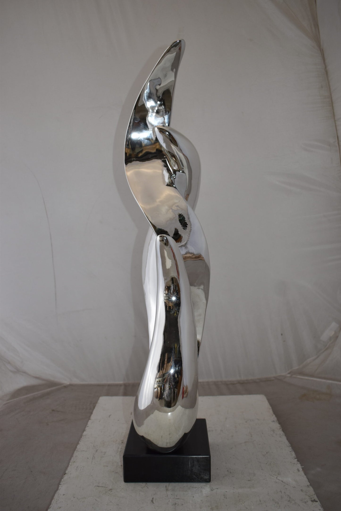 Eclectic Winding Silver Finish Abstract Resin Statue  Size: 13" x 7" x 35"H
