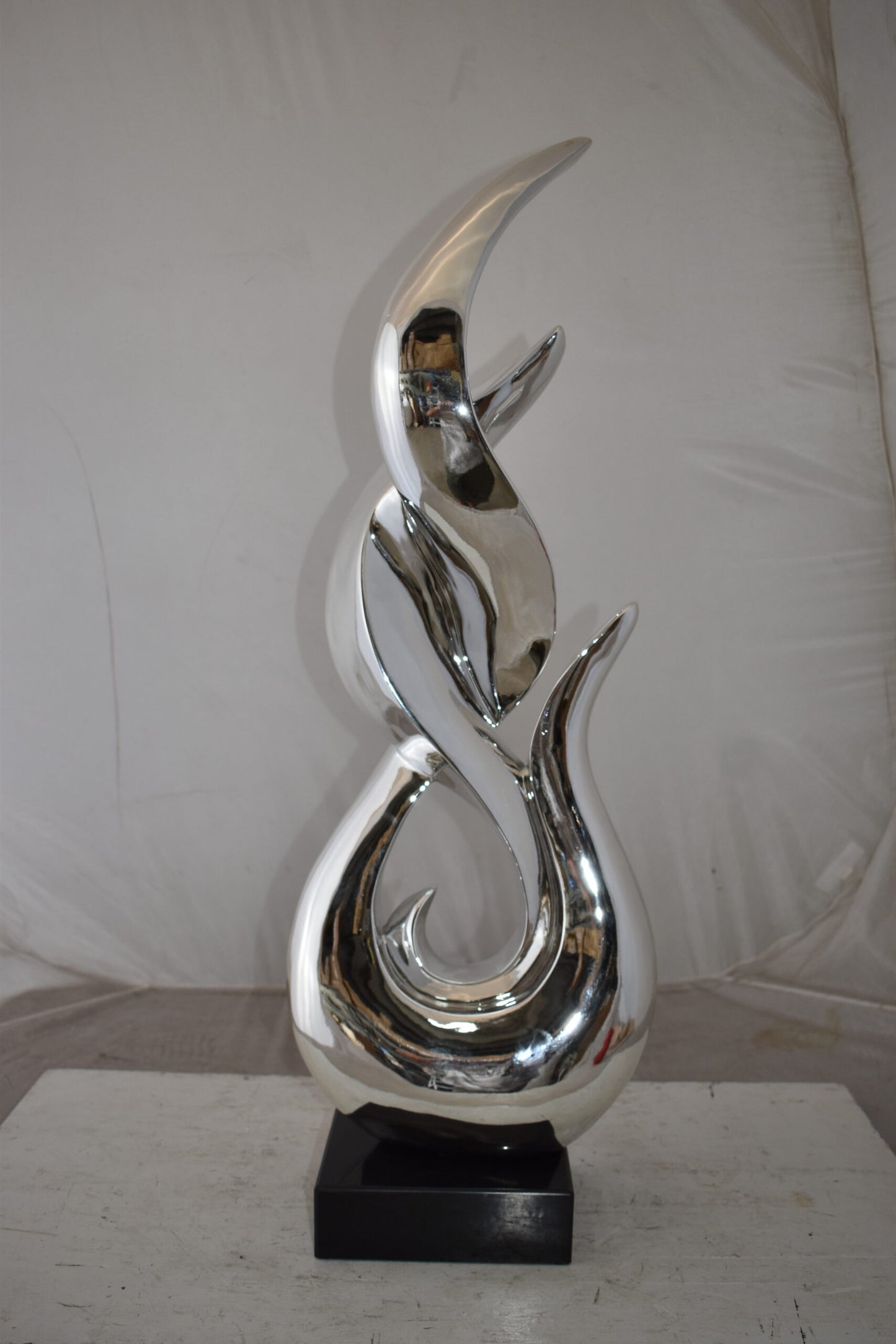 Eclectic Winding Silver Finish Abstract Resin Statue  Size: 13" x 7" x 35"H