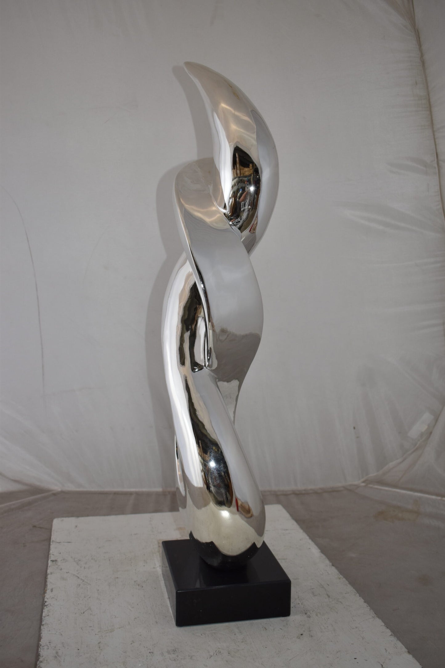 Eclectic Winding Silver Finish Abstract Resin Statue  Size: 13" x 7" x 35"H