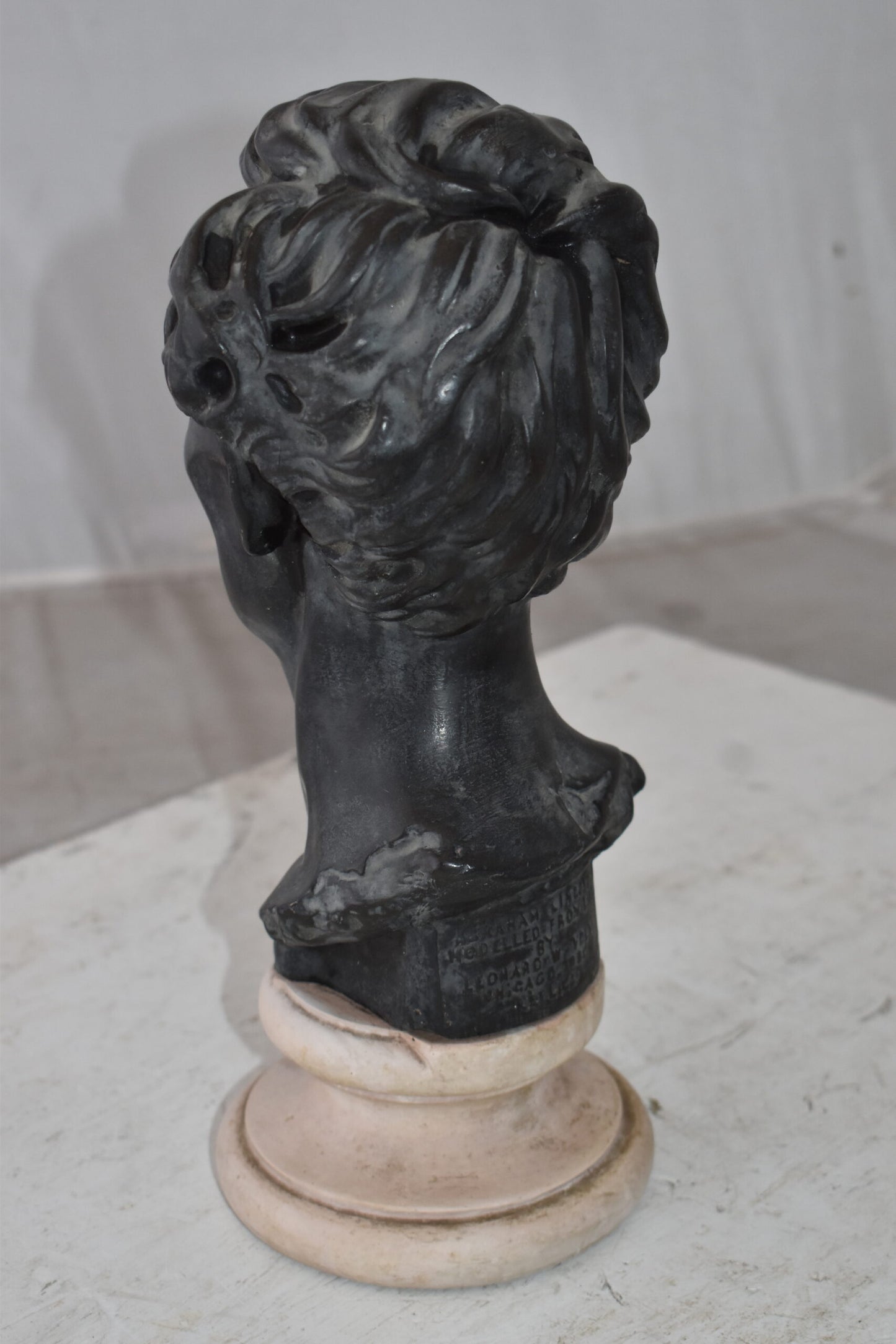 Replica of Abraham Lincoln by Leonardo Volk Plaster Cast Statue  6" x 7" x 13"H