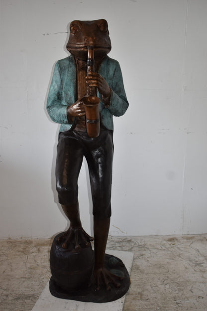 Frog Playing Saxophone Gracefully Bronze Statue Size: 22" x 20" x 65"H