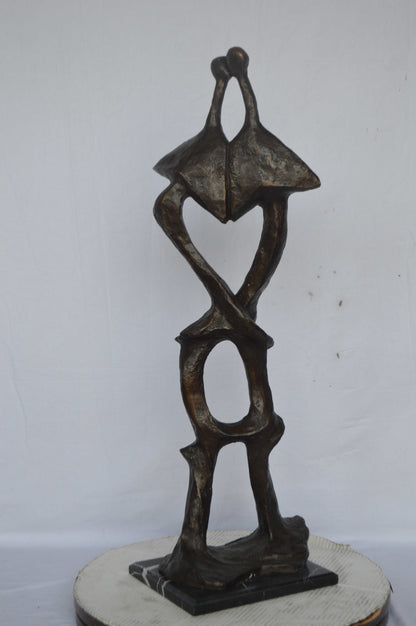 Modern art abstract, a couple kissing bronze statue - Size: 13"L x 11"W x 40"H.