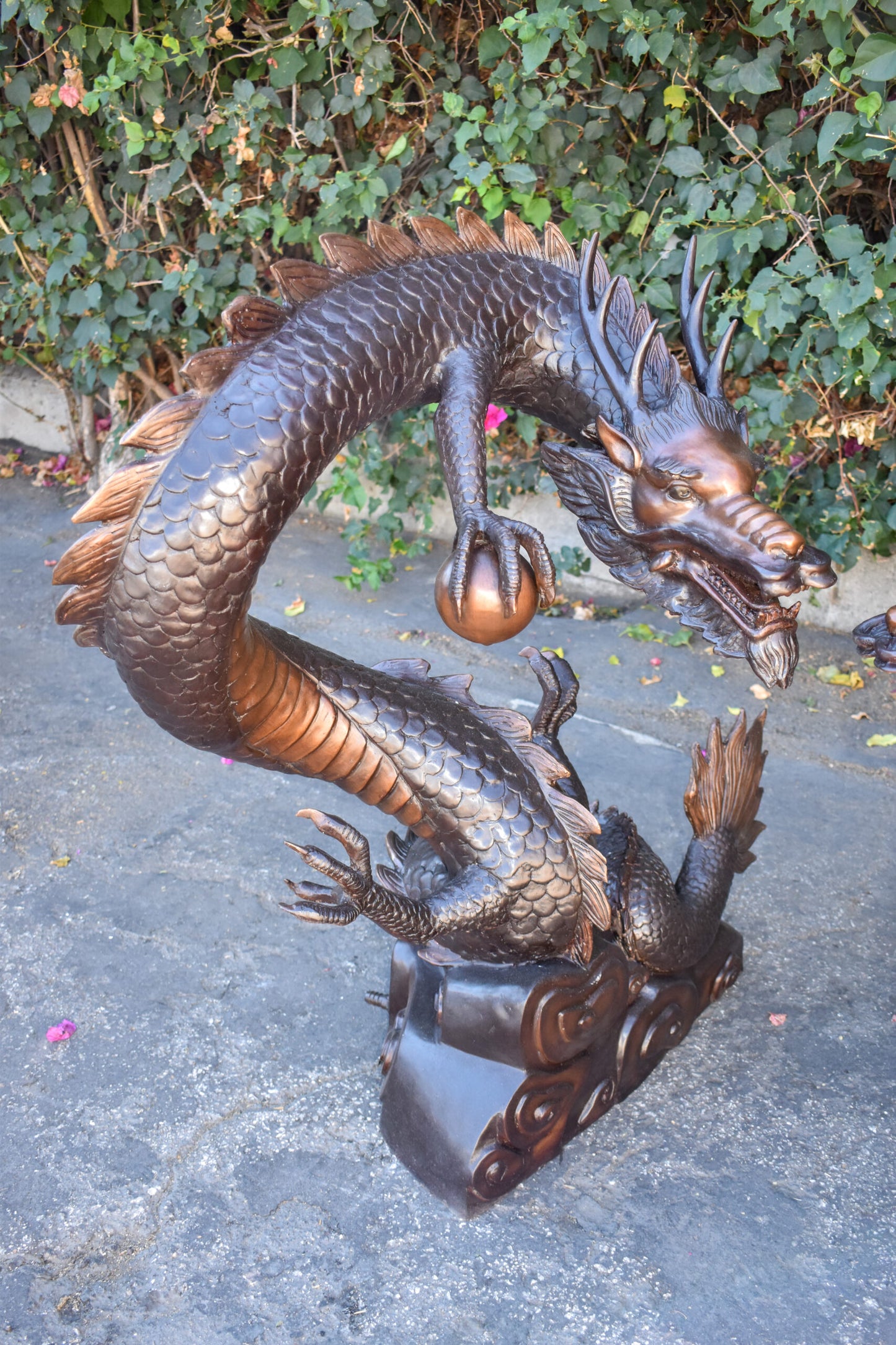 A Giant Pair of Dragons Bronze Statue Fountain Size: 35" x 22" x 37"H