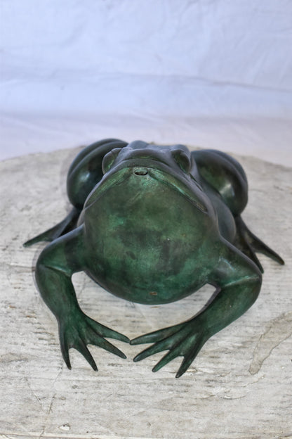 Croaking Frog Bronze Statue in Green Patina Fountain Size: 15" x 10" x 7"H