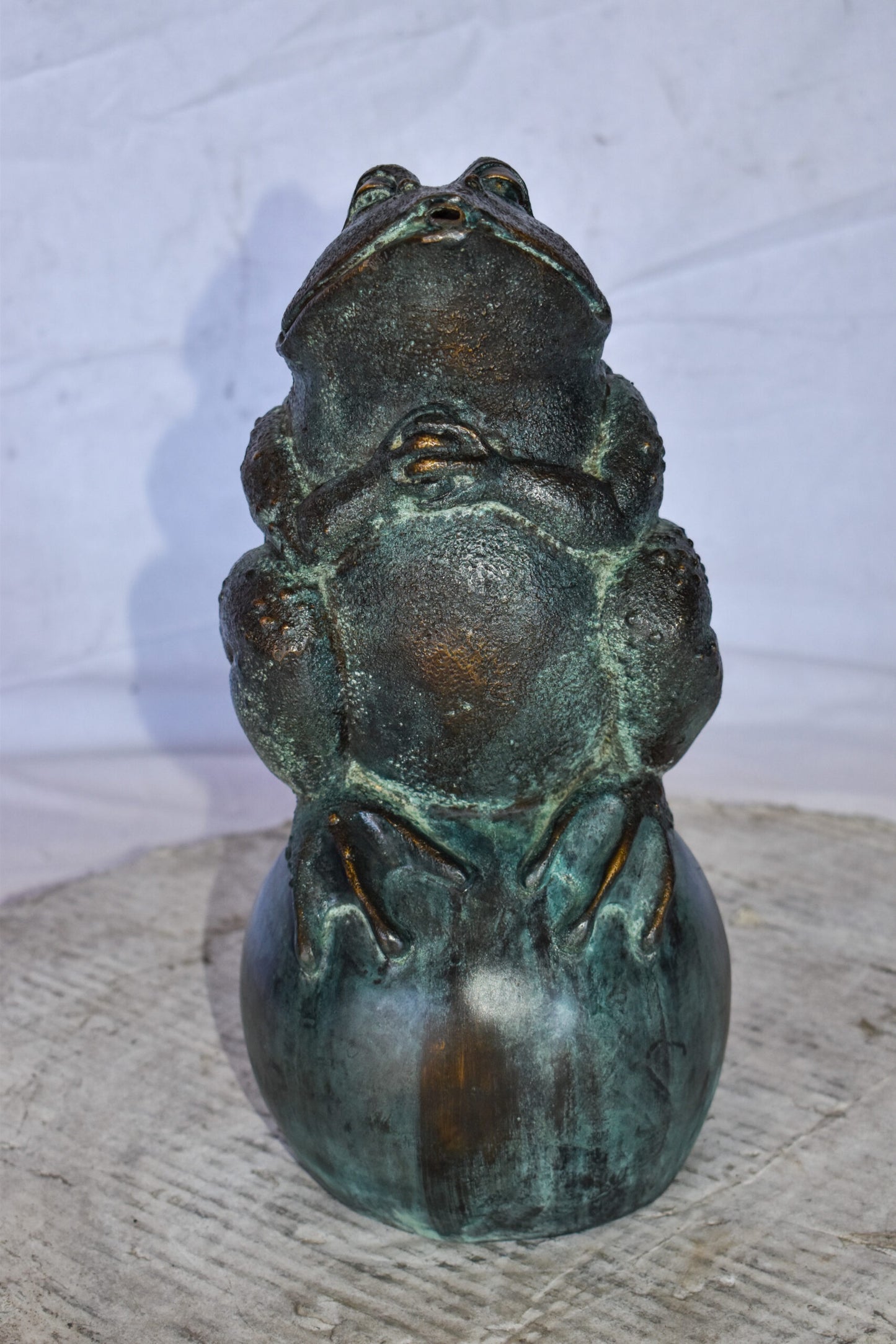 Frog With Green Patina Bronze Fountain Statue