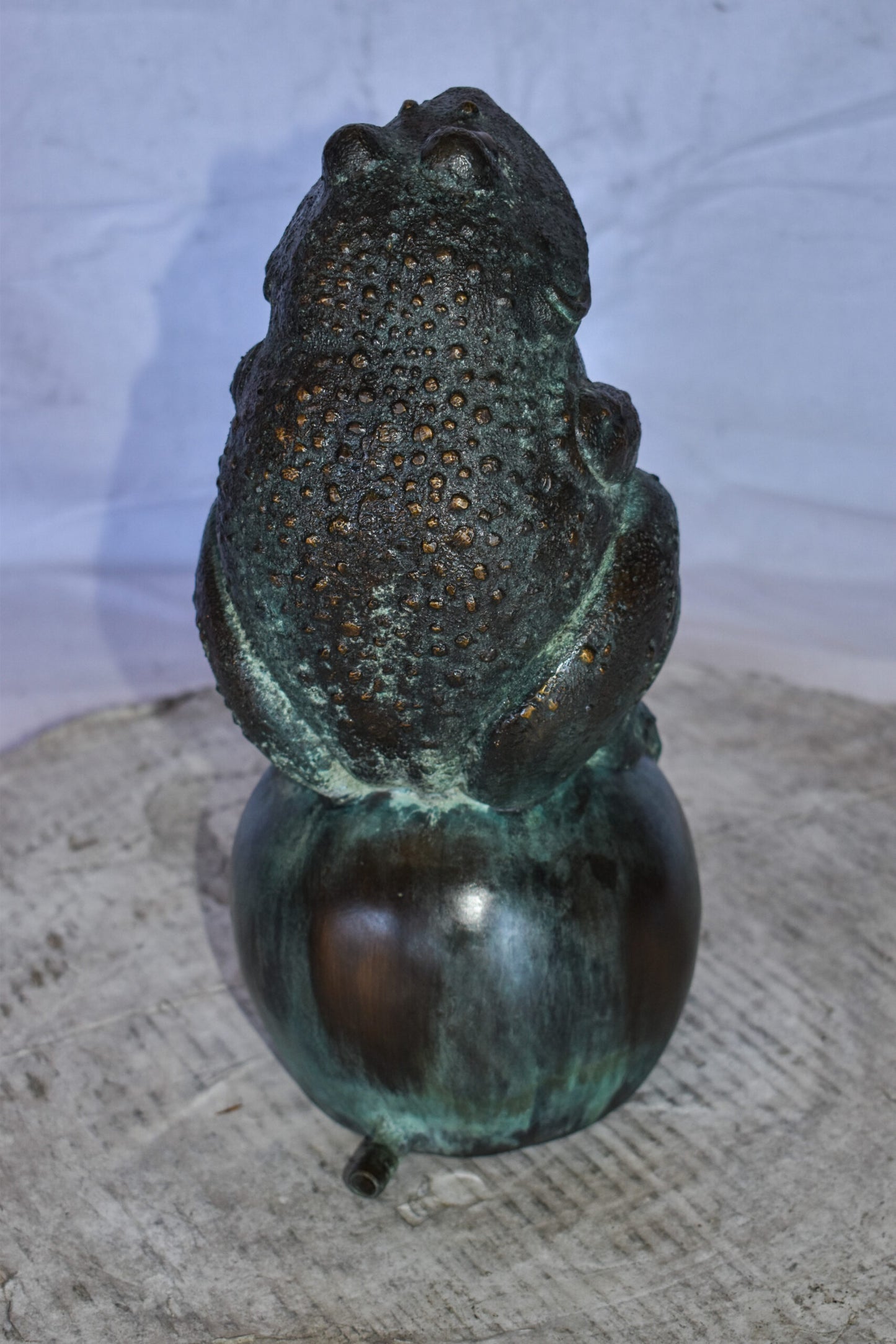 Frog With Green Patina Bronze Fountain Statue