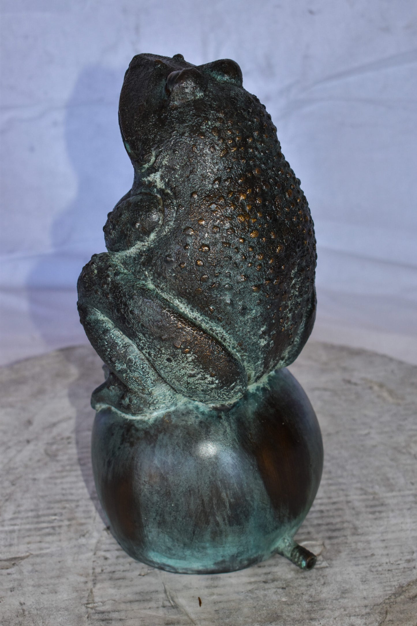 Frog With Green Patina Bronze Fountain Statue