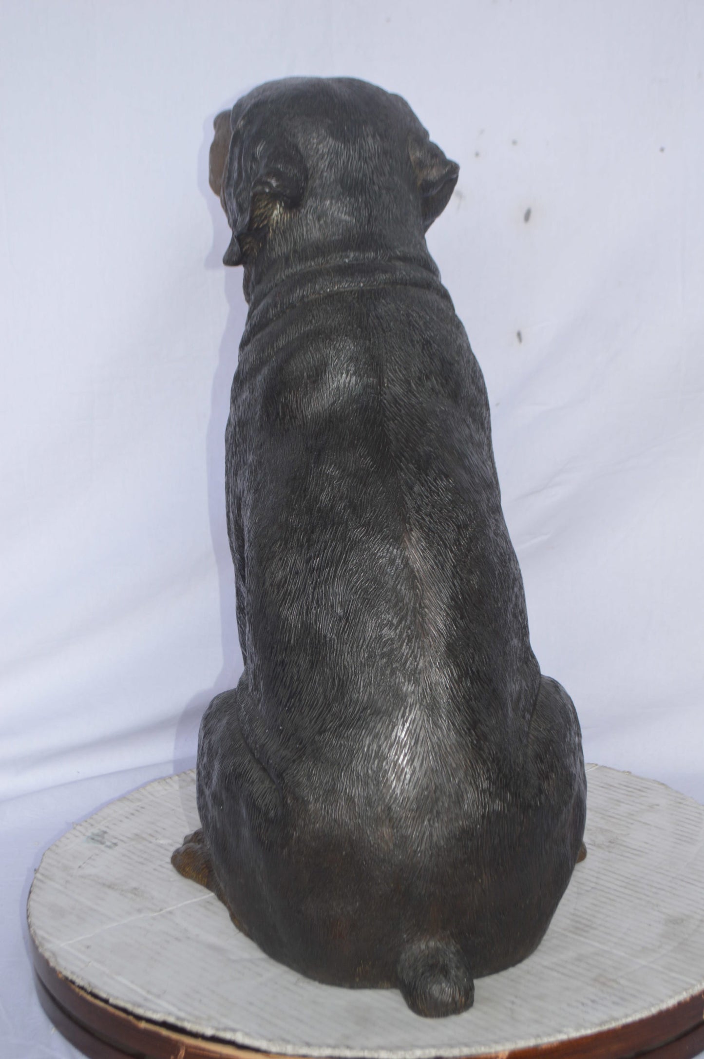 Labrador Retriever Sitting bronze statue - Size: 19"L x 15"W x 25"H.