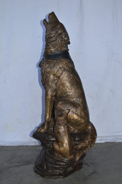 Wolf and her Cubs howling Bronze Statue - Size: 23"L x 20"W x 48"H.