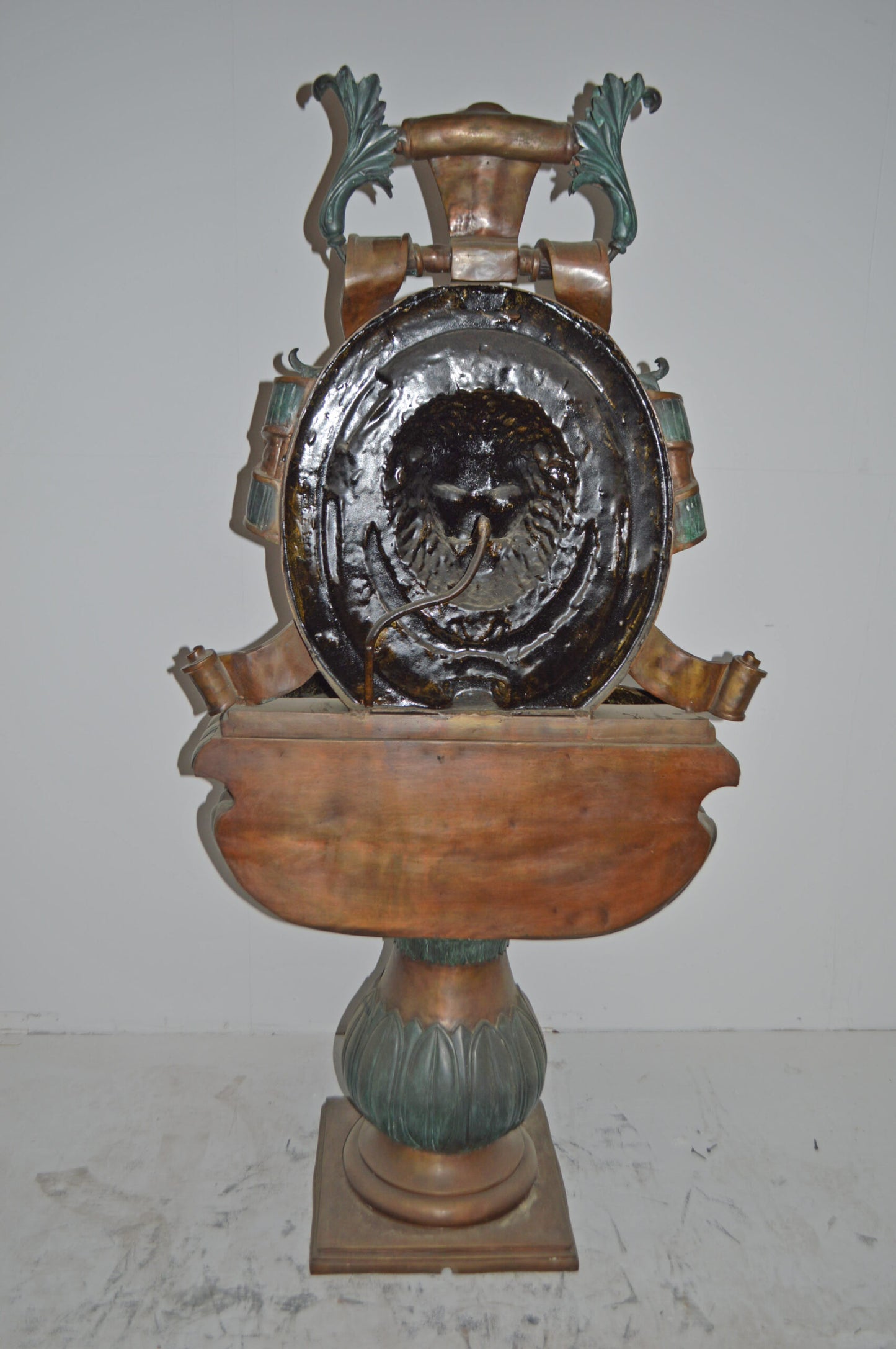 Lion Head Wall Fountain made of Bronze Statue - Size: 32"L x 22"W x 70"H.