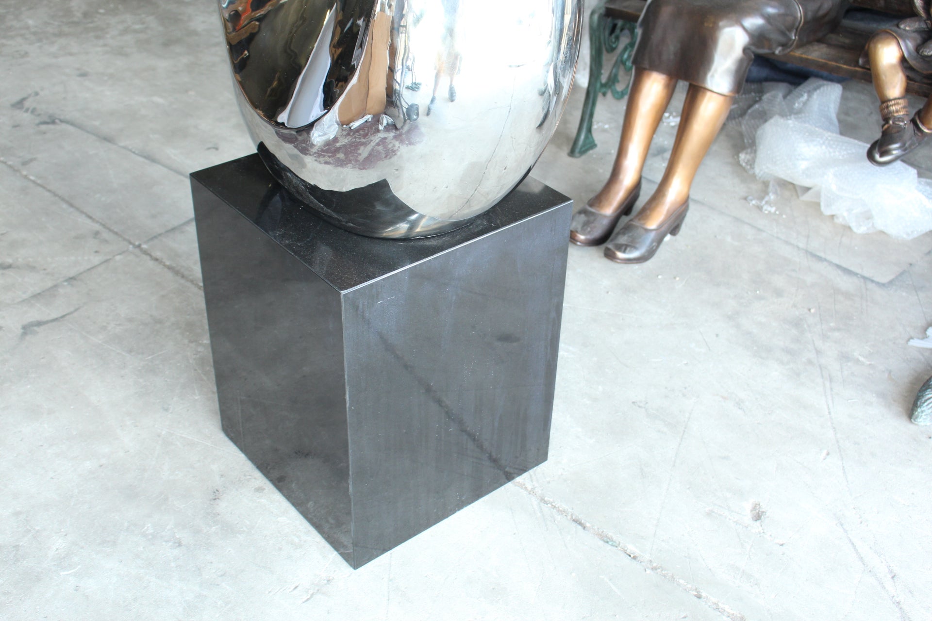 Modern arts - large statue - CC1 -  Size: 52"L x 26"W x 94"H. 