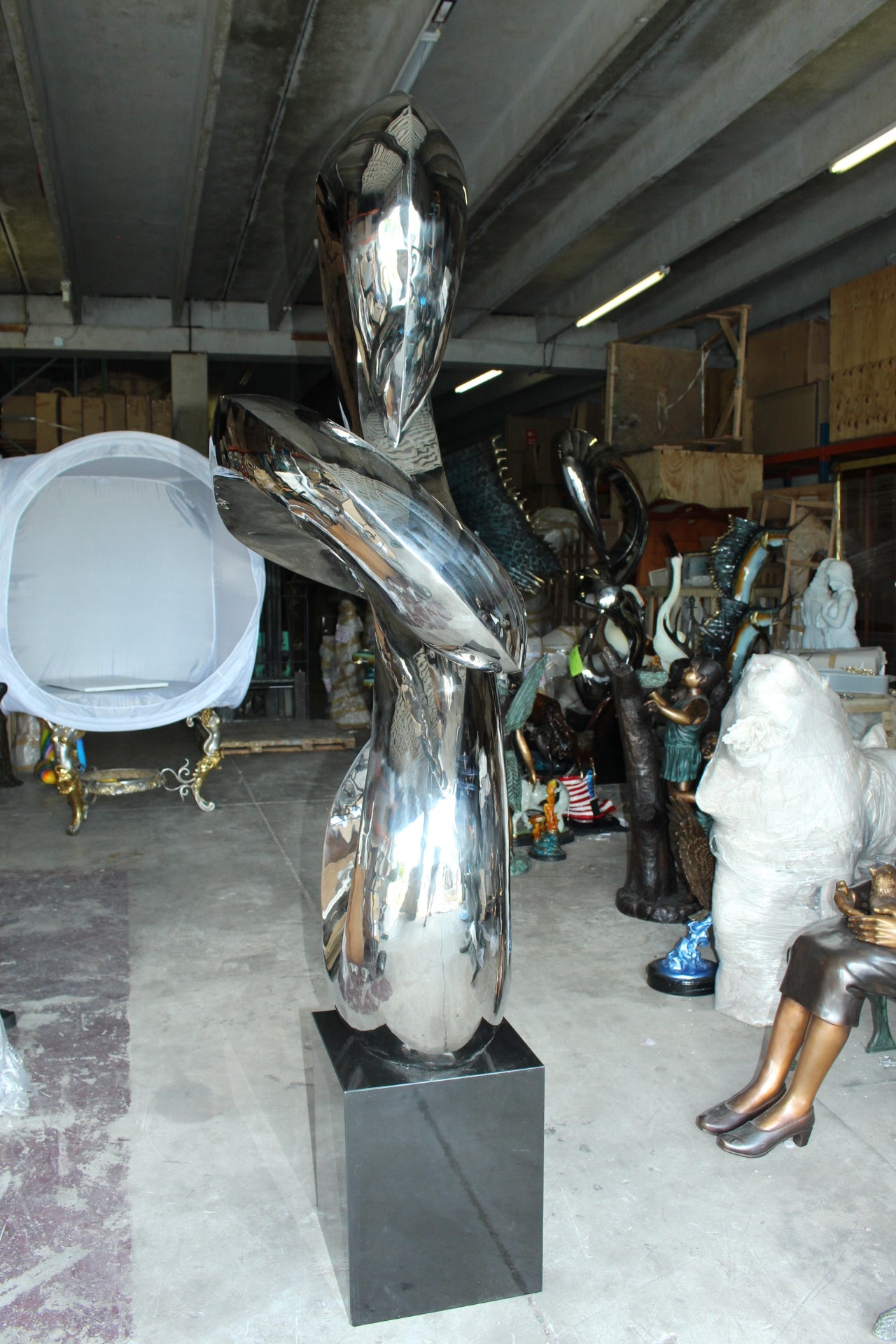 Modern arts - large statue - CC1 -  Size: 52"L x 26"W x 94"H. 
