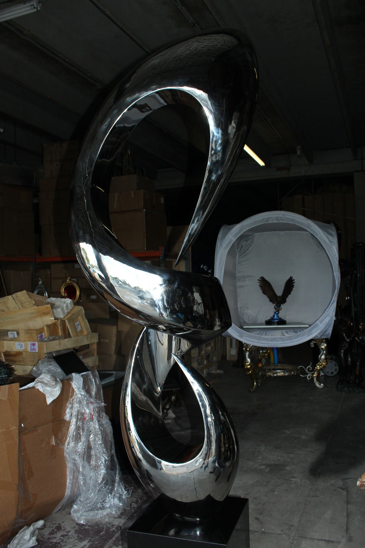 Modern arts - large statue - CC2 -  Size: 20"L x 20"W x 98"H. 