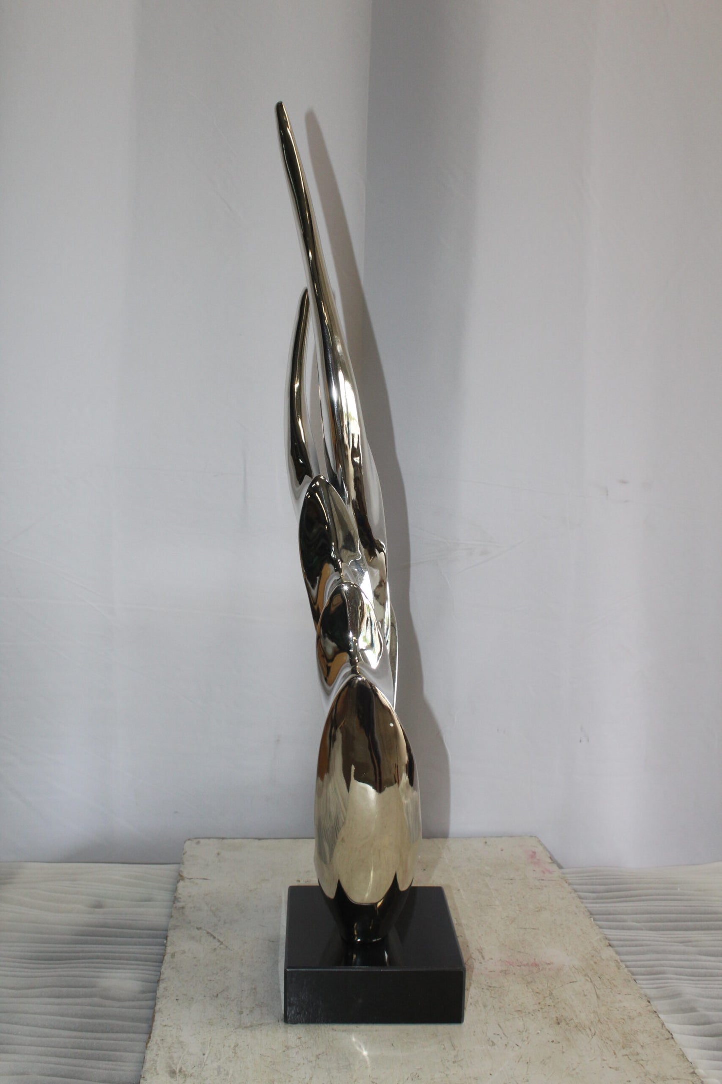 Silver Modern Abstract Resin Statue on Marble Base 13" x 7" x 36"H