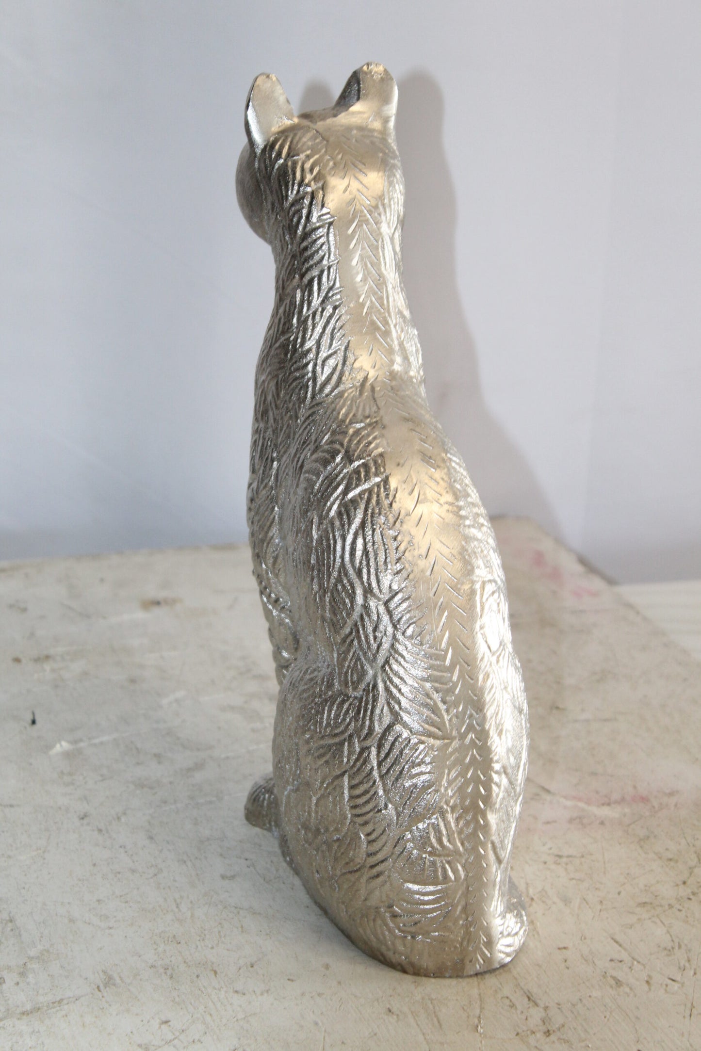Aluminum Artistry Intricately Sitting Cat Statue in Silver 10" x 4" x 13"H
