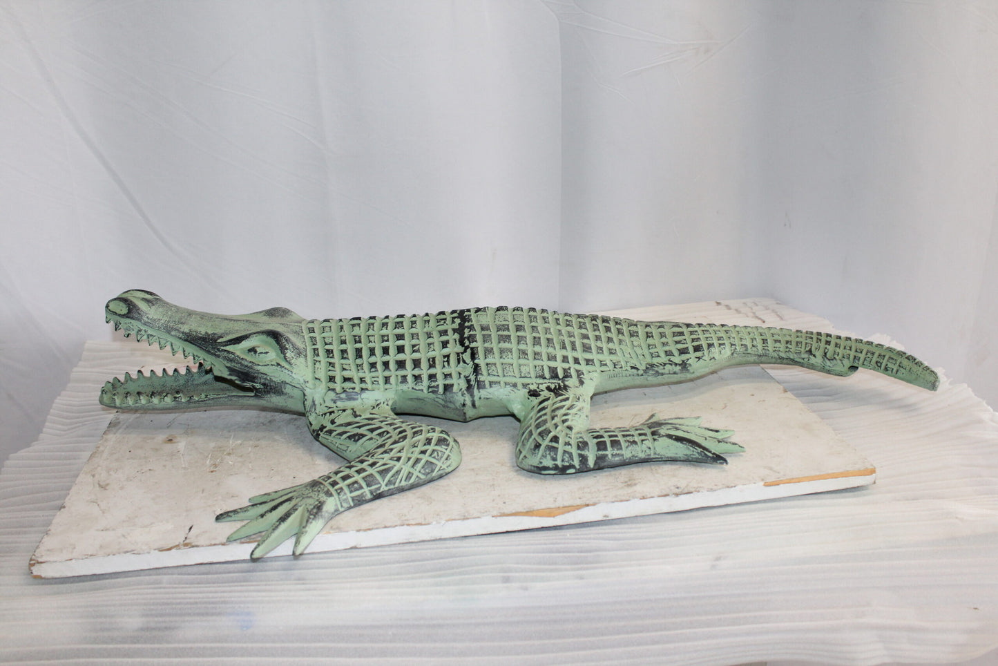 Green Patina Alligator Made of Aluminum Statue Embracing Nature 24" x 39" x 7"H