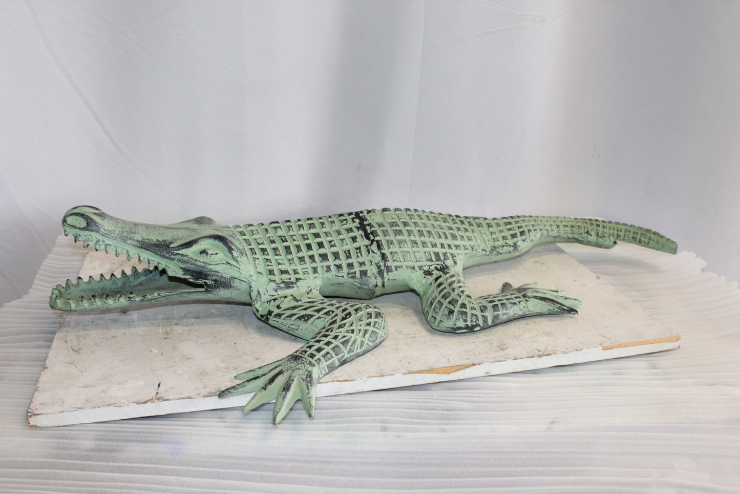 Green Patina Alligator Made of Aluminum Statue Embracing Nature 24" x 39" x 7"H