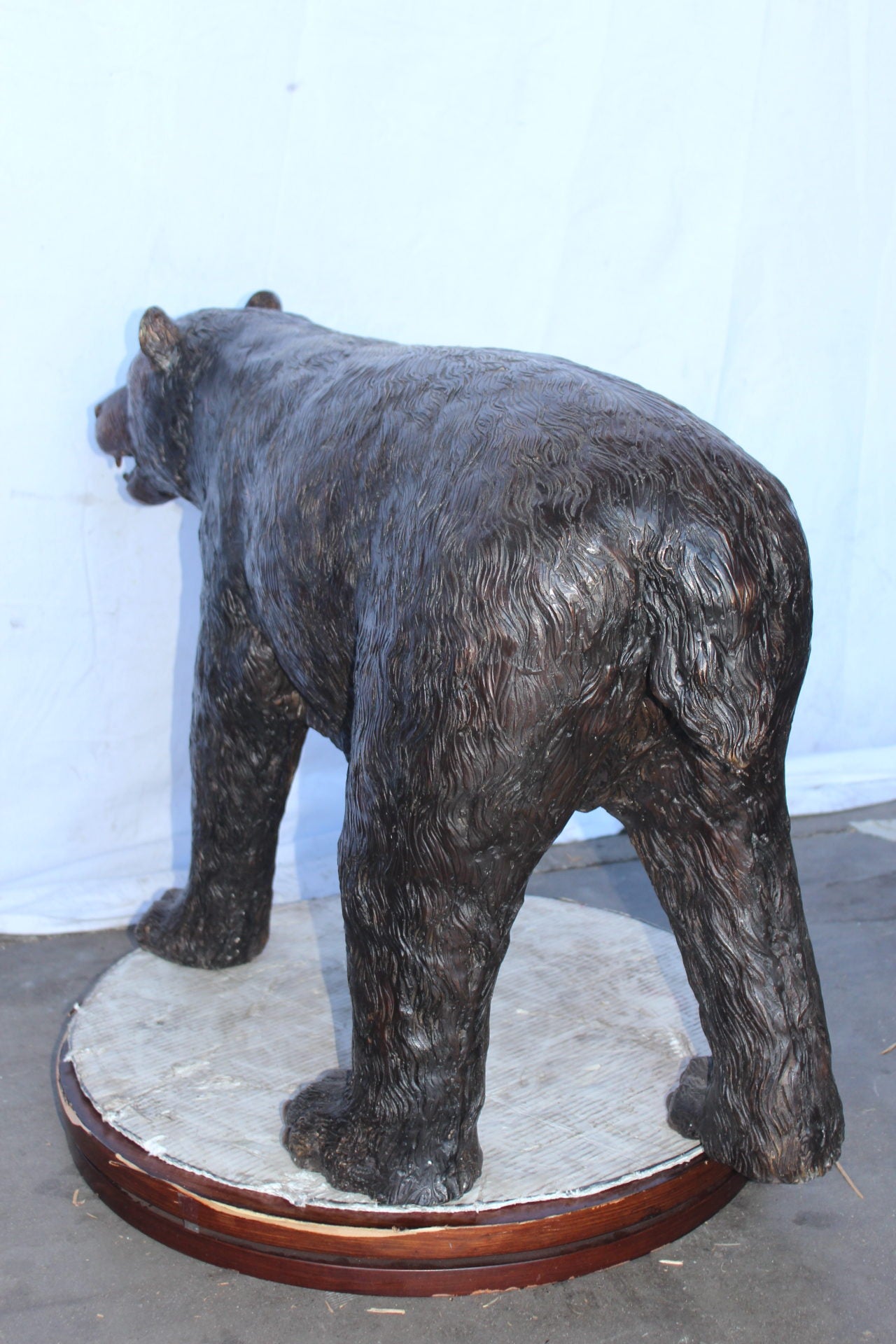 Bear standing on four legs bronze statue  -  Size: 36"L x 16"W x 24"H.