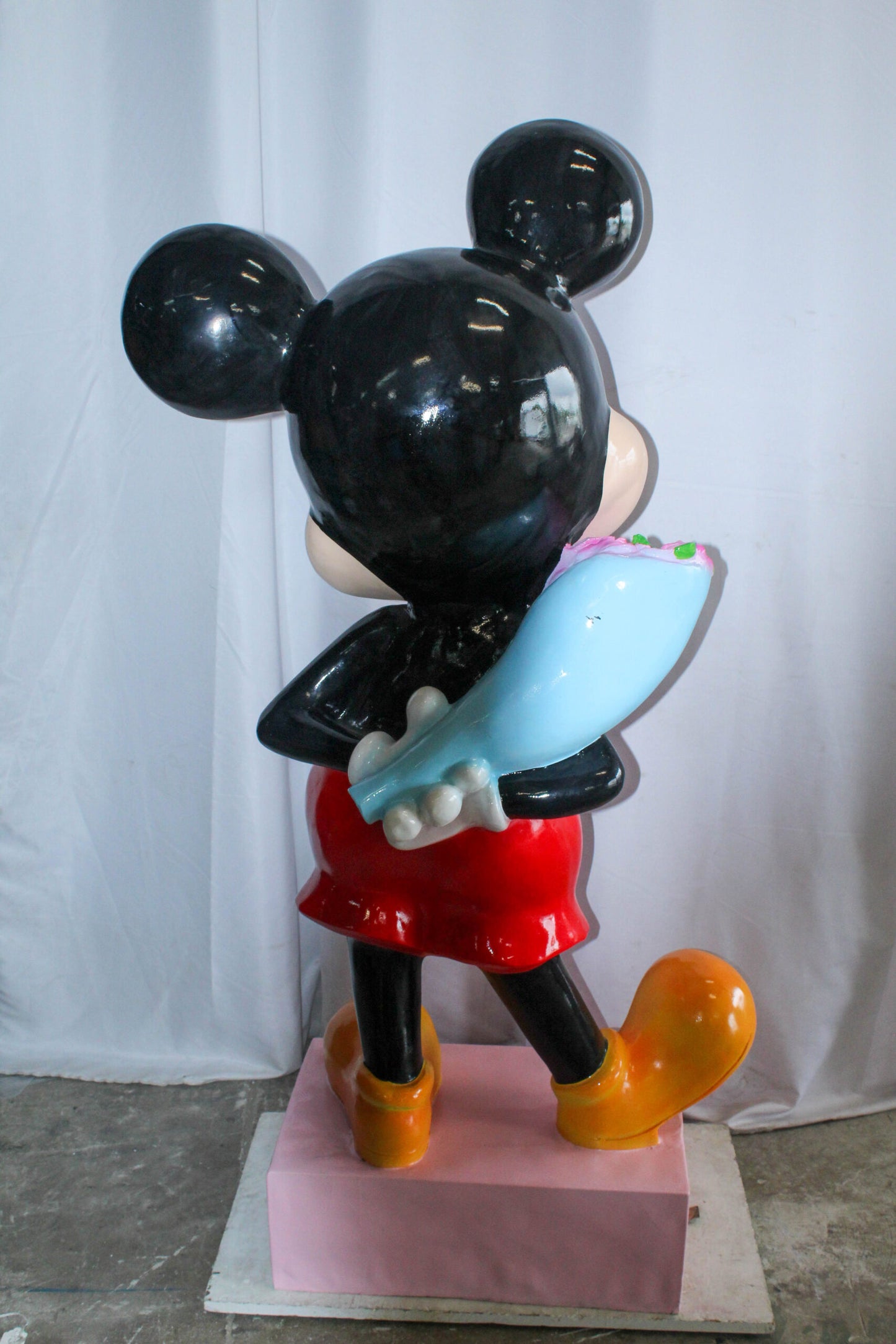 Large Cartoon Mouse Statue Holding Flower Bouquet 35" x 26" x 73"H